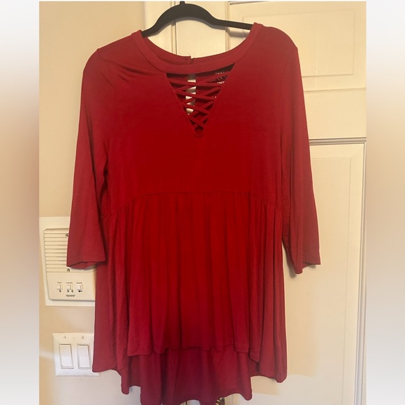 Super Soft strappy v-neck Babydoll top! Worn once! - Picture 5 of 7